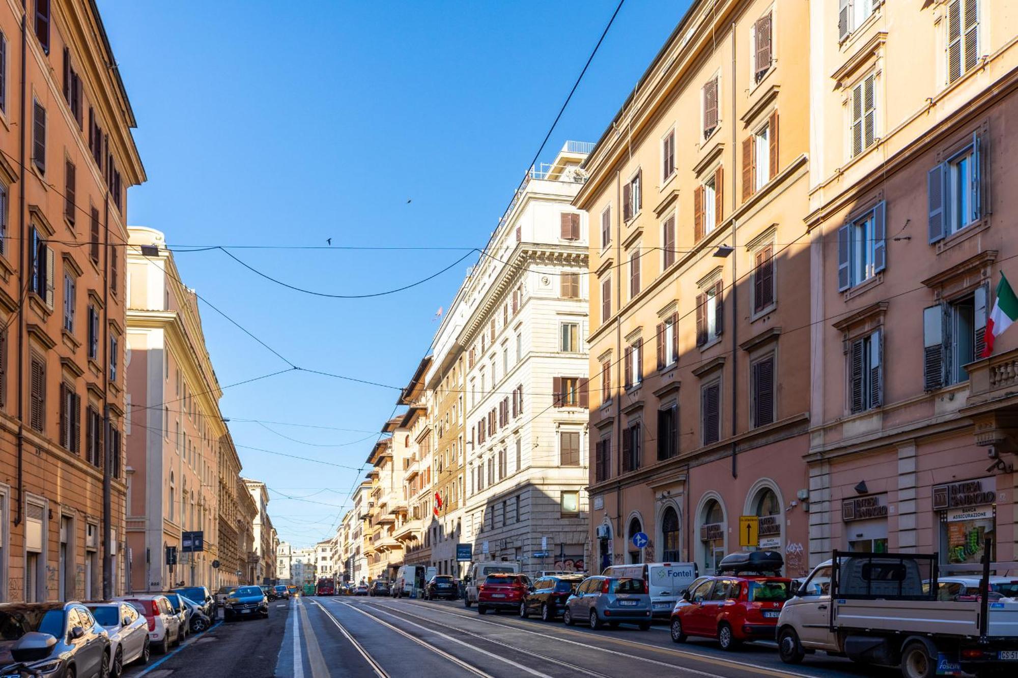 Attico Spazioso Ed Elegante A Santa Maria Maggiore Rom